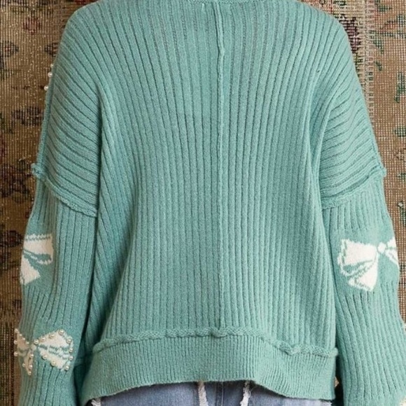 52. CLEARANCE LAST 1! POL Oversized Rib Green bowtie bead bow slouchy sweater - Picture 7 of 9